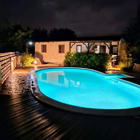 Sunny Pool Maslenica